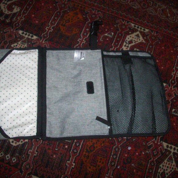 Skip Hop Pronto Baby Portable Changing Station & Diaper Changing Pad Essential - Picture 2 of 9